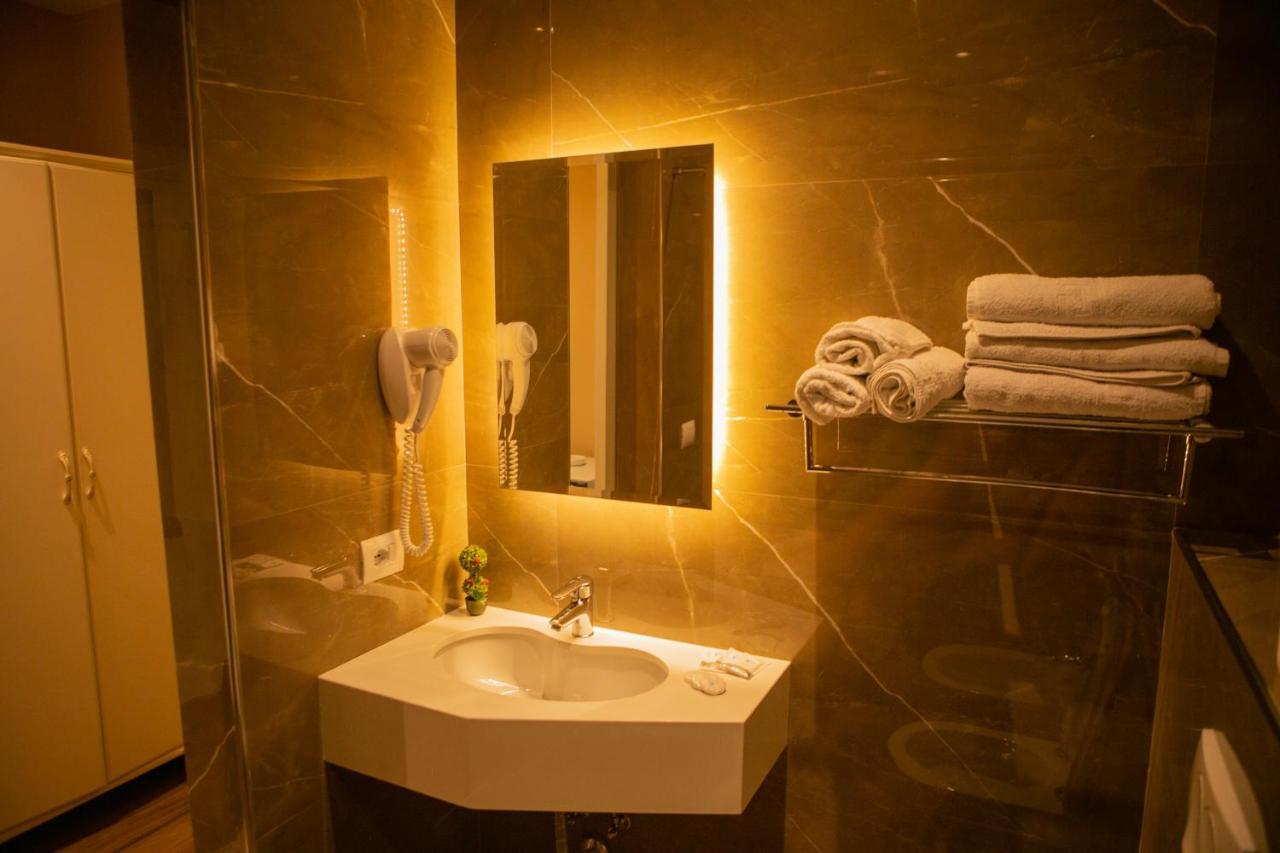 Hotel Vila Mare Durrës 외부 사진